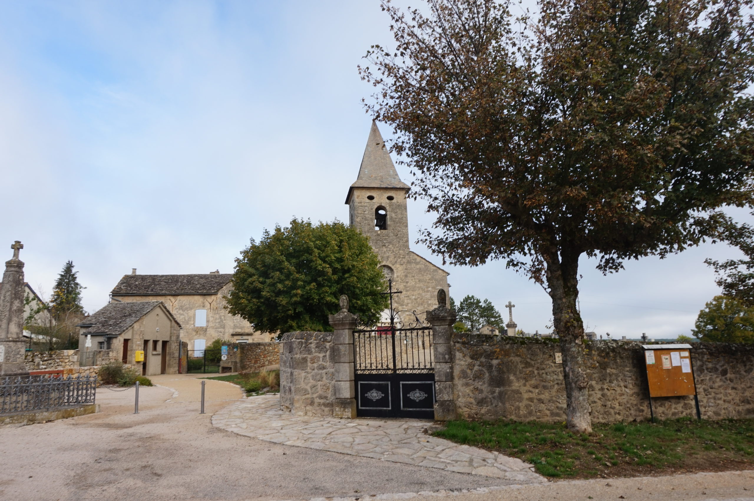 Saint André de Vézines - L'église