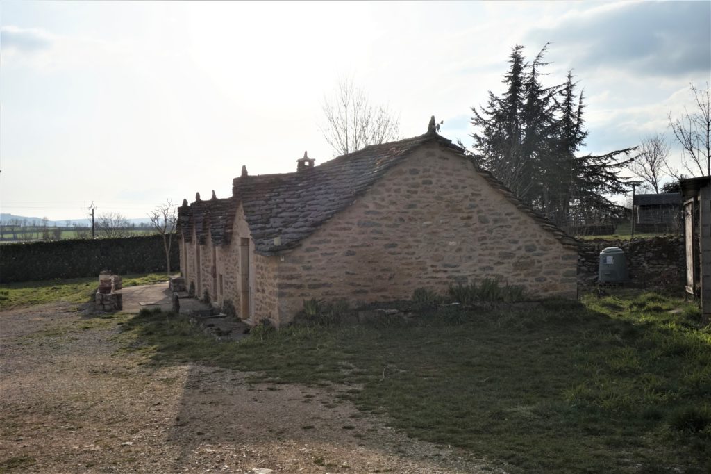 Porcheries restaurées Bellas Séverac d'Aveyron